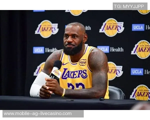 詹姆斯若无法在湖人争冠或将选择其他球队结束辉煌职业生涯 詹姆斯若无法在湖人争冠或将选择其他球队结束辉煌职业生涯